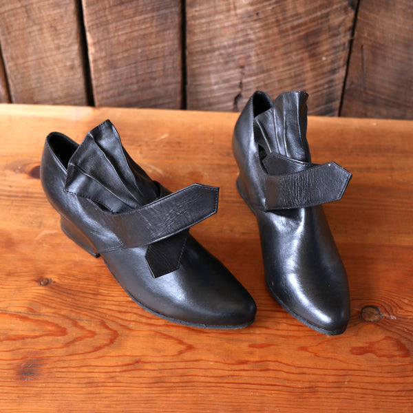 Fugawee Ladies' Buckle Shoes - Martha - Odd Sizes – Townsends