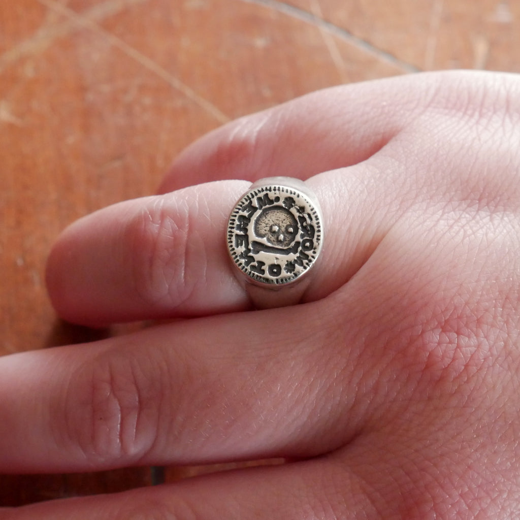Memento Mori Signet Ring - Size 7