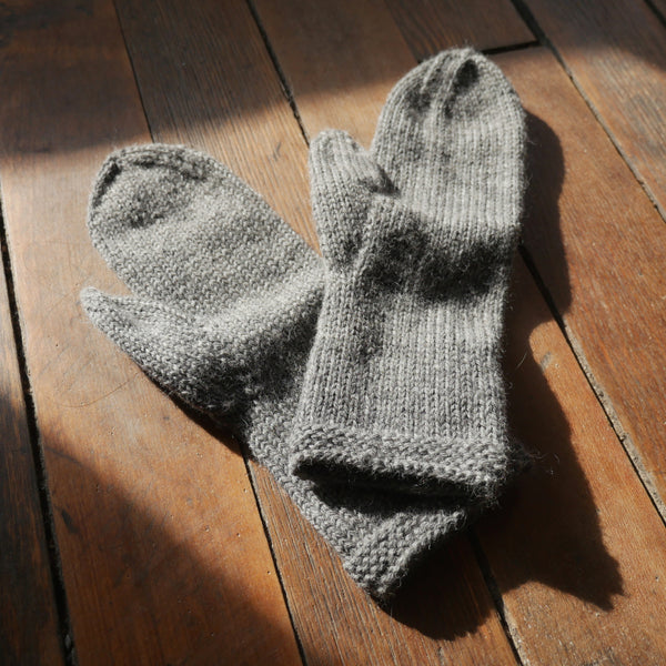 Handknit Mittens – Townsends