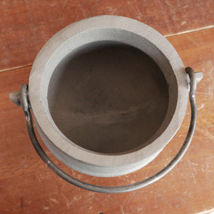 2 Quart Iron Pot-Second