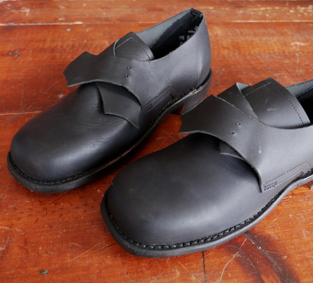 Men's Buckle Shoes in 9-1/2 - Seconds