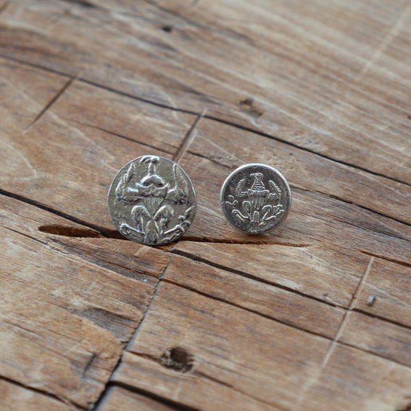 Frog Legged Eagle Buttons