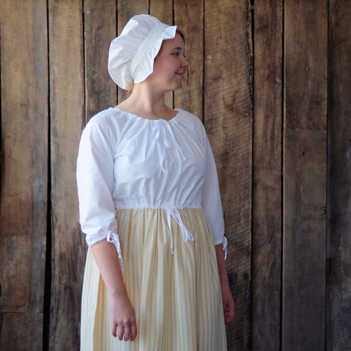 Cotton Gathered Cap in white cotton – Townsends
