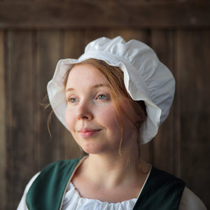 Cotton Gathered Cap in white cotton