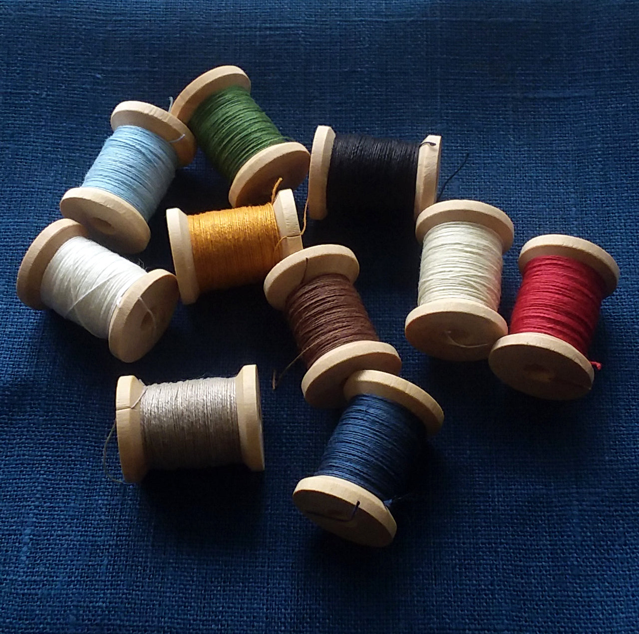 Colored Linen Thread – Townsends