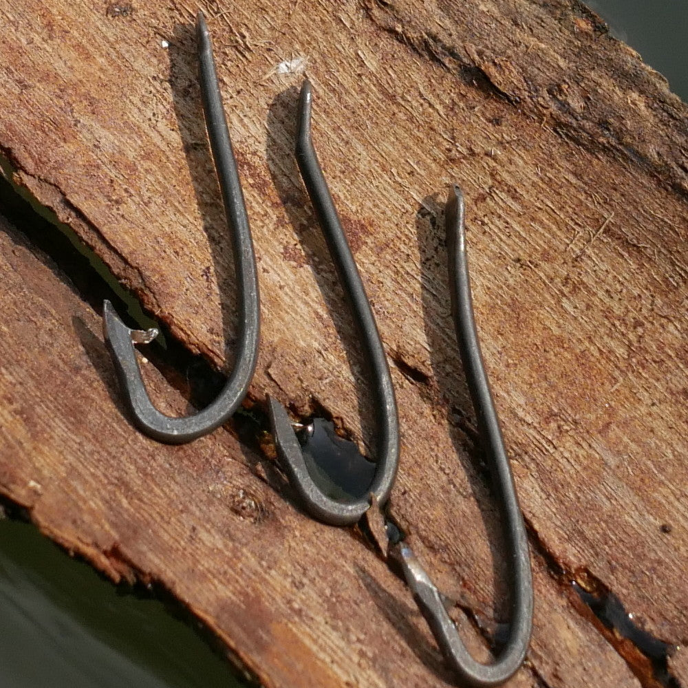 Authentic Fishing Hooks   FH-596