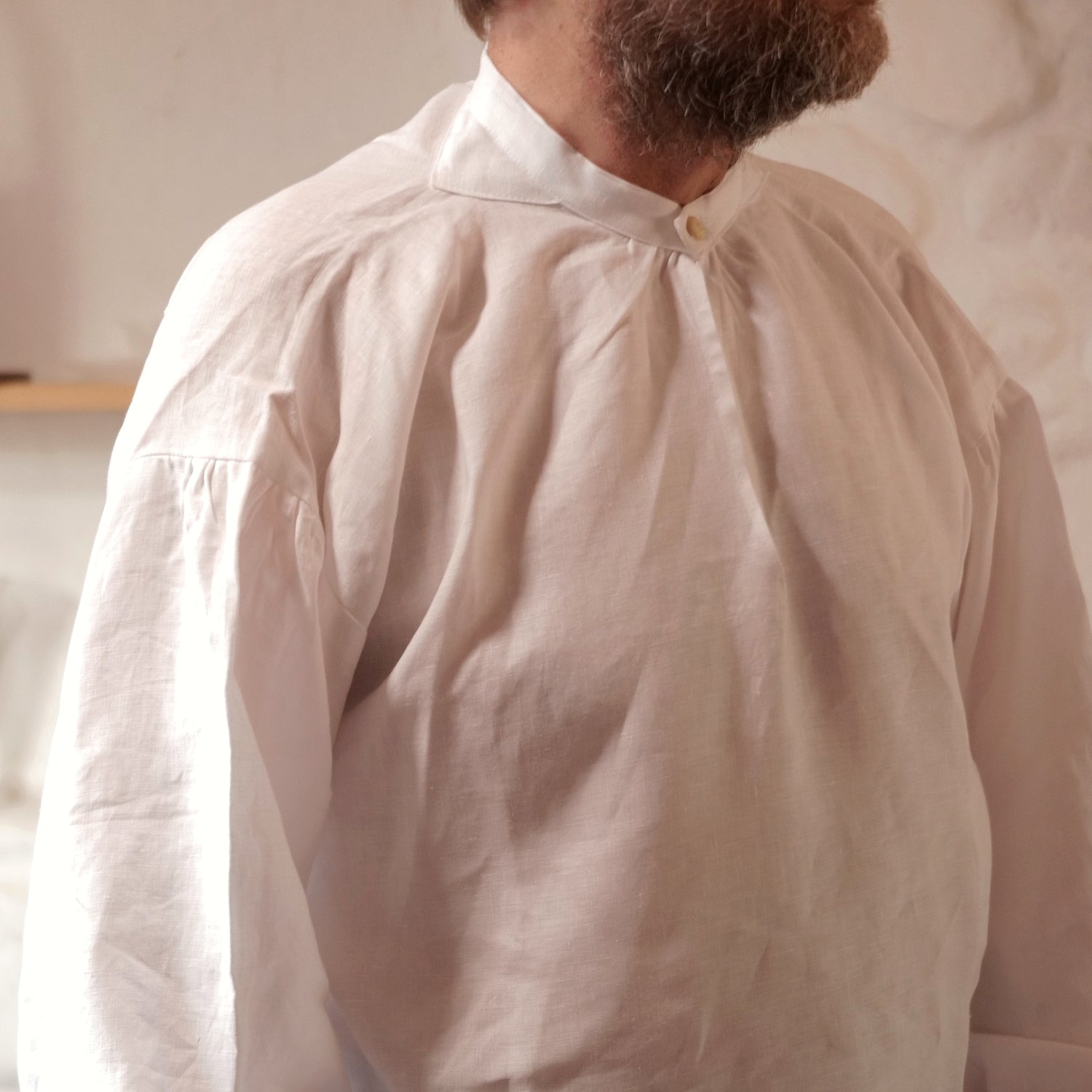 Banded Collar Shirt in Linen Banded Collar Shirt in Linen